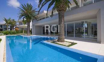 Imagem 3: Casa de condomínio para venda tem 1108 metros quadrados com 6 quartos