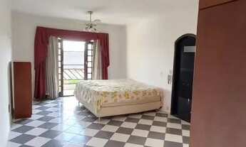 Imagem 6: Sobrado na Rua Professor Toledo. Tudo com armários. Ótimo para residencia ou comércio