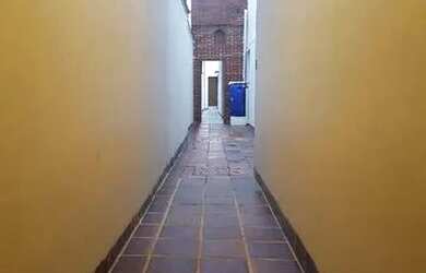 Imagem 2: #-Casa com 1 Quarto e 1 banheiro para Alugar, 50 m² por R$ 1.700/Mês