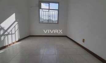 Imagem 7: Méier - Rua Fábio Luz - Apto Frente Varanda Sala 2 Quartos Dependência - 2 Vagas - Portari