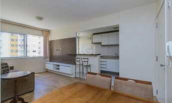 Imagem 4: Apartamento 3 dormitórios, 1 suíte, 67 m2 privativos e 1 vaga de garagem. Ficam os móveis