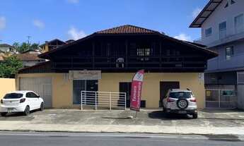 Imagem: SOBRADO no PETRÓPOLIS com 4 quartos para