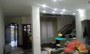 Imagem: GUARULHOS - Casa Padrão - PARQUE CONTINENTAL