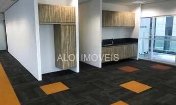 Imagem 7: Edifício a 300 metros da estação Brig Faria Lima linha amarela, e conexões com trens da cp