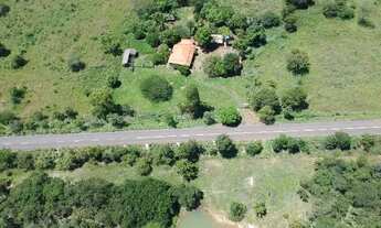 Imagem: Fazenda em Flores de Goias - GO, 147 hectares