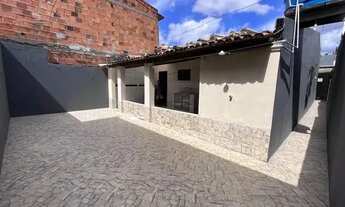 Imagem 5: Casa para venda possui 200 metros quadrados com 3 quartos em Santa Catarina - Joinville