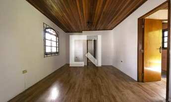 Imagem 2: Casa para Aluguel - Cajuru, 3 Quartos, 120 m2