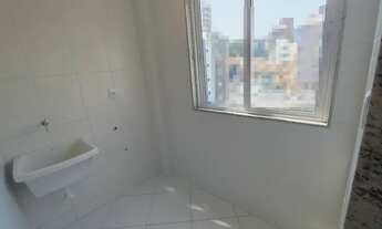 Imagem 4: Apartamento Riviera c/ 2qts, sendo 1suíte, 2brs, 1vg, amrs, vrnd, blindex, área extn