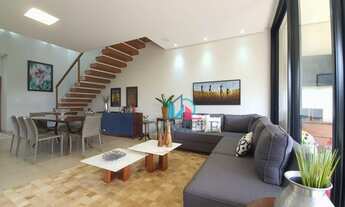 Imagem: Sobrado com 3 suítes localizado no condomínio