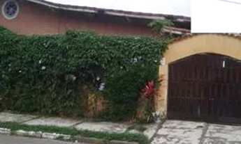 Imagem 1: Casa isolada de esquina com 2 dormitórios sendo 1 suíte para alugar, 220 m² por R$ 2.700