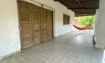 Imagem: Casa à venda em rua pública, CENTRO