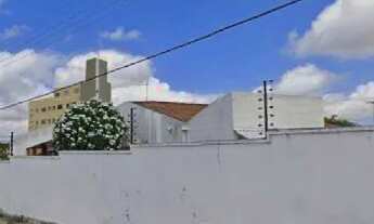 Imagem 3: Vende-se casa comercial R. Farmacêutico João Carvalho, 4280 c/ R. Estevam Carvalho