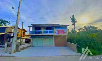 Imagem 2: Venda casa com piscina e salas comerciais locadas no Sambaqui em Imbituba 4 dormitórios e