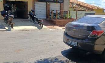 Imagem: Vende se uma loja com apartamento