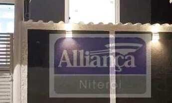 Imagem 3: Casa plana em terreno com 360m², com 3 dormitórios, 1 suíte e 4 vagas de garagem à venda