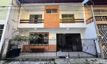 Imagem: Casa à venda em alameda fechada em Nazaré