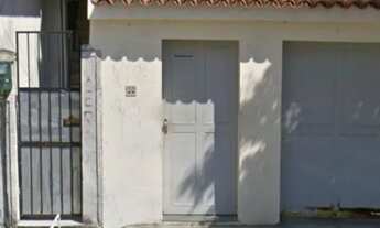 Imagem: Alugo Quitinete na Rua Leocádia, Realengo