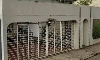 Imagem 2: Casa com 4 quartos em localização privilegiada no Setor Sul