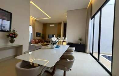 Imagem 14: Casa no condomínio GOLDEN VILLAGE disponível para venda em Uberlândia-MG