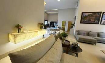 Imagem 4: Casa no condomínio GOLDEN VILLAGE disponível para venda em Uberlândia-MG