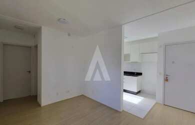 Imagem 2: Apartamento no bairro Boehmerwald com 2 quartos, cozinha com armários e 1 vaga de garagem