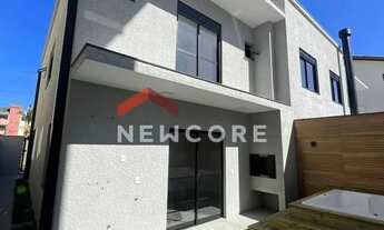 Imagem 2: Sobrado em Rua Mercúrio - Ingleses do Rio Vermelho - Florianópolis/SC