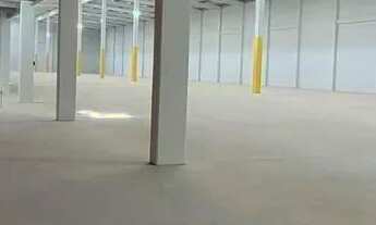 Imagem 7: Armazém 45 METROS de docas - 2.500 m2