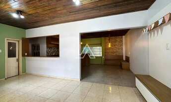 Imagem 5: CASA COM DOIS DORMITÓRIOS COM DUAS SUÍTES NA SANTA MARIA