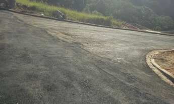 Imagem: Terreno de 1000m² a menos de 1h de São