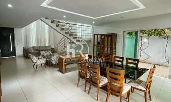 Imagem: Sobrado para aluguel tem 371 metros quadrados