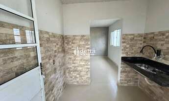 Imagem 7: Casa com 2 quartos disponível para locação no bairro Residencial Pequis em Uberlândia-MG