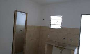 Imagem 6: Alugo kitnet com quarto cozinha e banheiro r$ 350