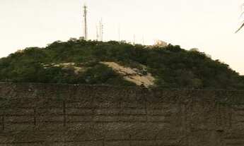 Imagem 7: Casa próximo a igreja matriz, caixa econômica e centro comercial