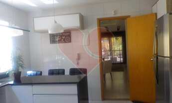 Imagem 3: Casa para venda tem 209 metros quadrados com 4 quartos