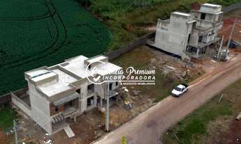 Imagem 5: Sobrado no Costeira, 3 Quartos sendo 1 suíte, Hidromassagem, Sacada, 1 Vaga de Garagem, 12