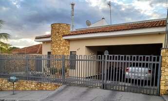 Imagem: Térrea para venda possui 250 metros quadrados