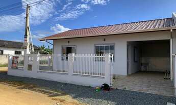 Imagem 2: Térrea para venda possui 60 metros quadrados com 2 quartos em Itacolomi - Balneário Piçarr