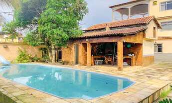 Imagem: Casa para venda com quintal em Piabetá