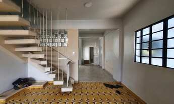 Imagem 3: Imóvel comercial para aluguel e venda possui 200 metros quadrados com 4 quartos