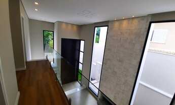 Imagem 7: Casa de condomínio para venda possui 285 metros quadrados com 3 suites em Zurich Dorf- Val