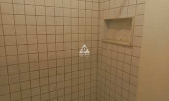 Imagem 11: Oportunidade na porta do metrô na Tijuca!