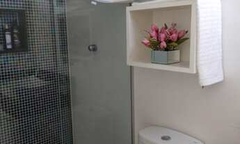 Imagem 7: Casa de condomínio para venda tem 370 metros quadrados com 5 quartos