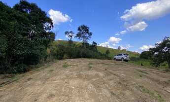 Imagem 5: São 3 terrenos a 3 km do centro de Piracaia - SP