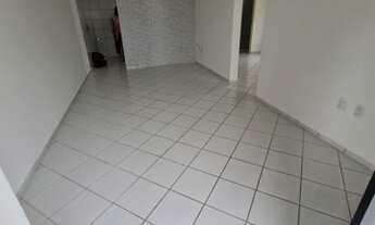 Imagem 2: Aeroclube - Alugo apartamento térreo, amplo! 2/4 sendo uma suíte