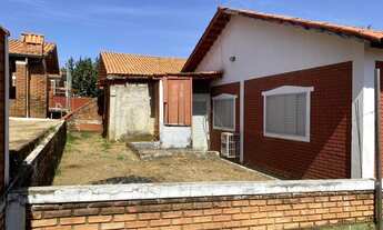 Imagem 2: Casa de condomínio para venda possui 90 metros quadrados com 3 quartos