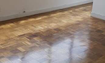 Imagem 2: ENCOSTADO A PUC - AMPLO - 02 DORMITÓRIOS - VAGA DE GARAGEM - ACADEMIA