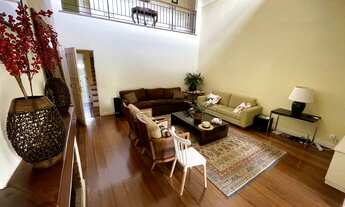 Imagem 5: Casa de condomínio para venda possui 300 metros quadrados com 4 quartos