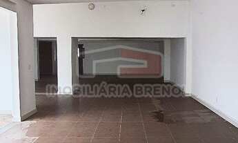 Imagem 4: Sobrado para aluguel tem 360 metros quadrados com 3 quartos