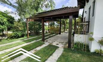 Imagem 2: Casa de condomínio com 450m² possuindo placa solar, toda mobiliada