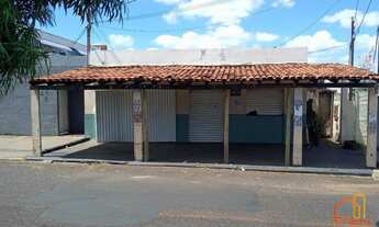 Imagem 2: Casa para Venda em Uberlândia, Jaraguá, 3 dormitórios, 1 banheiro, 1 vaga